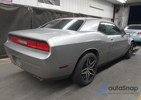 2014 Dodge Challenger Sxt из США, поврежденный, VIN 2C3CDYAG3EH111211